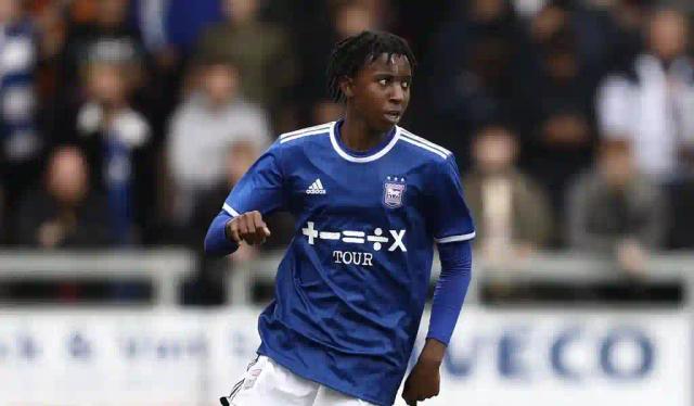 Tawanda Chirewa Offered New Contract By Ipswich Town