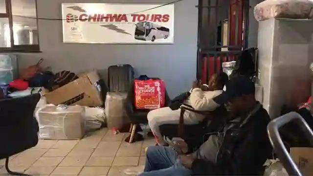 Travellers To Zimbabwe Left Stranded In Cape Town For 5 Days After Bus Breaks Down